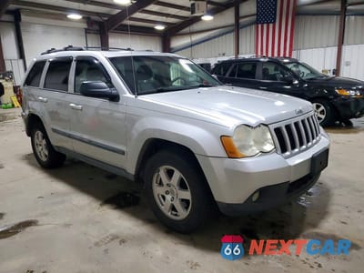 Czwarte zdjęcie samochodu z boku: 2008 JEEP GRAND CHEROKEE LAREDO VIN:1J8GR48K88C247495 - miniatura