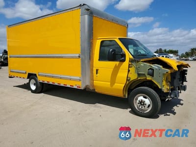 Czwarte zdjęcie samochodu z boku: 2022 FORD E350 BOX TRUCK ** R & D * PRI FLEET ** VIN:1FDWE3FN3NDC04013 - miniatura