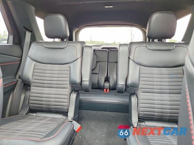 Zdjęcie 10 z 13 samochodu: 2025 FORD EXPLORER ST-LINE VIN:1FMUK8KH9SGB51230 - miniatura