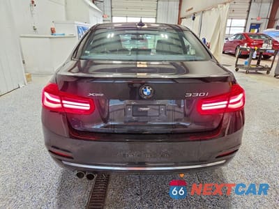 Zdjęcie 6 z 12 samochodu: 2018 BMW 330 XI VIN:WBA8D9C51JA615118 - miniatura