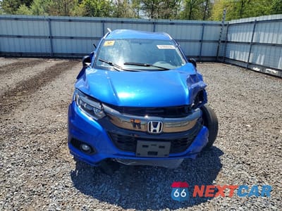 Piąte zdjęcie samochodu w środku: 2021 HONDA HR-V SPORT VIN:3CZRU6H11MM743792 - miniatura