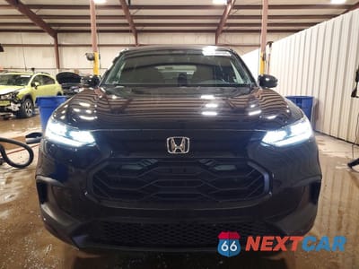 Piąte zdjęcie samochodu w środku: 2023 HONDA HR-V SPORT VIN:3CZRZ2H59PM733691 - miniatura