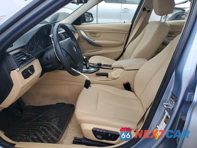 Zdjęcie 7 z 12 samochodu: 2014 BMW 320 I VIN:WBA3B1G54ENS77501 - miniatura