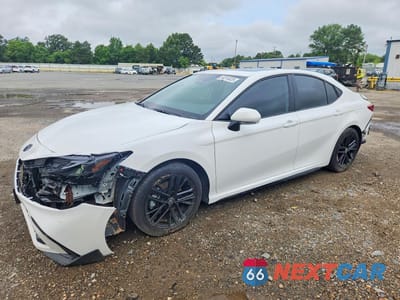 2025 TOYOTA CAMRY SE 4T1DAACK0SU589138 - główne zdjęcie licytacji z USA - miniatura