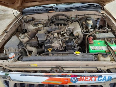 Zdjęcie 11 z 12 samochodu: 2002 TOYOTA TACOMA XTRACAB VIN:5TEWM72NX2Z888274 - miniatura