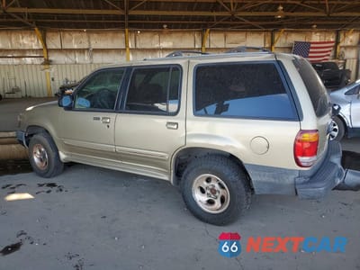 Drugie zdjęcie samochodu z przodu: 2000 FORD EXPLORER XLT VIN:1FMZU63X7YZB78627 - miniatura