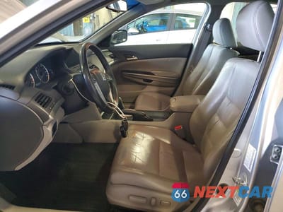 Zdjęcie 7 z 12 samochodu: 2010 HONDA ACCORD EXL VIN:1HGCP3F86AA029314 - miniatura