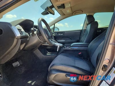 Zdjęcie 7 z 12 samochodu: 2018 HONDA CLARITY VIN:JHMZC5F19JC018040 - miniatura
