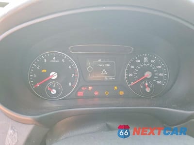 Zdjęcie 9 z 13 samochodu: 2018 KIA SORENTO LX V6 VIN:5XYPG4A53JG366381 - miniatura