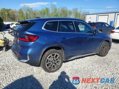 Trzecie zdjęcie samochodu z tyłu: 2025 BMW X1 XDRIVE28I VIN:WBX73EF01S5361725 - miniatura
