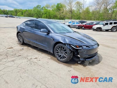 Czwarte zdjęcie samochodu z boku: 2025 TESLA MODEL 3 VIN:5YJ3E1EB7SF993872 - miniatura