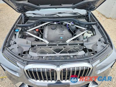 Zdjęcie 11 z 12 samochodu: 2025 BMW X7 XDRIVE40I VIN:5UX23EM01S9Z89639 - miniatura