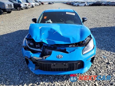 Piąte zdjęcie samochodu w środku: 2023 TOYOTA GR 86 PREMIUM VIN:JF1ZNBF16P8750461 - miniatura
