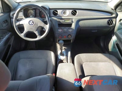 Zdjęcie 8 z 13 samochodu: 2005 MITSUBISHI OUTLANDER LS VIN:JA4LZ31F75U043946 - miniatura