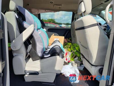 Zdjęcie 11 z 13 samochodu: 2014 DODGE GRAND CARAVAN SXT VIN:2C4RDGCG0ER239445 - miniatura