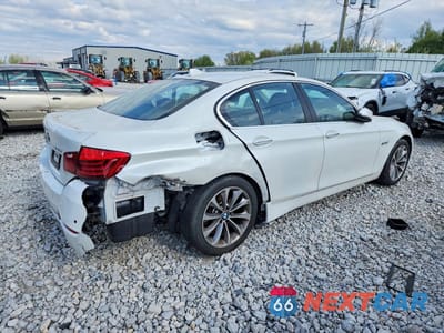 Trzecie zdjęcie samochodu z tyłu: 2016 BMW 528 XI VIN:WBA5A7C55GG147416 - miniatura