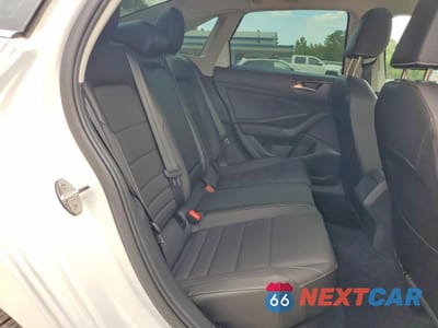 Zdjęcie 10 z 12 samochodu: 2023 VOLKSWAGEN JETTA SE VIN:3VW7M7BU7PM059031 - miniatura
