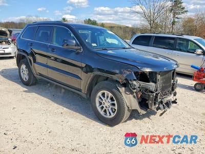 Czwarte zdjęcie samochodu z boku: 2018 JEEP GRAND CHEROKEE LAREDO VIN:1C4RJFAG5JC506930 - miniatura