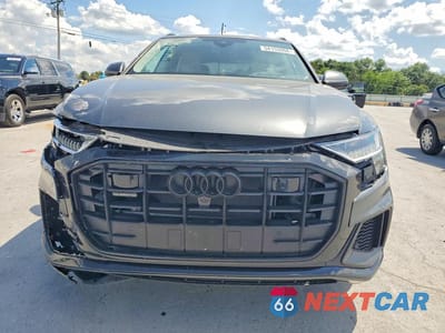 Piąte zdjęcie samochodu w środku: 2023 AUDI Q8 PRESTIGE S-LINE VIN:WA1FVBF1XPD043555 - miniatura