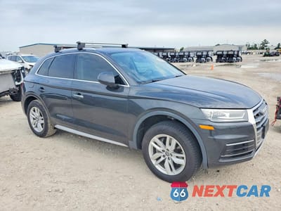 Czwarte zdjęcie samochodu z boku: 2020 AUDI Q5 PREMIUM VIN:WA1ANAFY2L2019385 - miniatura