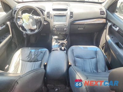 Zdjęcie 8 z 13 samochodu: 2015 KIA SORENTO SX VIN:5XYKW4A70FG577317 - miniatura