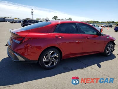 Trzecie zdjęcie samochodu z tyłu: 2025 HYUNDAI ELANTRA SEL SPORT VIN:KMHLM4DG7SU934678 - miniatura