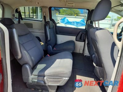 Zdjęcie 11 z 13 samochodu: 2010 DODGE GRAND CARAVAN SE VIN:2D4RN4DE8AR134562 - miniatura