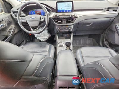 Zdjęcie 8 z 13 samochodu: 2022 FORD ESCAPE TITANIUM VIN:1FMCU9J94NUB68741 - miniatura