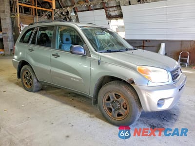 Czwarte zdjęcie samochodu z boku: 2005 TOYOTA RAV4 BASE VIN:JTEHD20V750043641 - miniatura