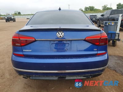 Zdjęcie 6 z 12 samochodu: 2017 VOLKSWAGEN PASSAT R-LINE VIN:1VWDT7A38HC073022 - miniatura