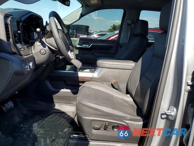 Zdjęcie 7 z 13 samochodu: 2023 GMC SIERRA K1500 SLT VIN:3GTUUDE88PG286827 - miniatura