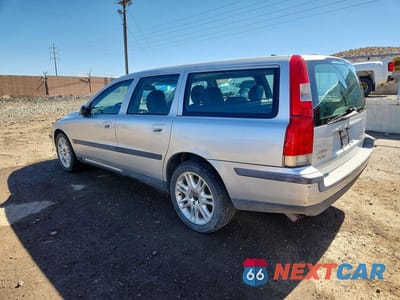 Drugie zdjęcie samochodu z przodu: 2002 VOLVO V70 2.4T VIN:YV1SW58D922239902 - miniatura