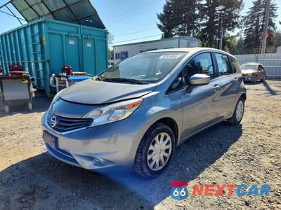 2015 NISSAN VERSA NOTE SV 3N1CE2CP7FL406763 - główne zdjęcie licytacji z USA - miniatura