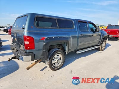 Trzecie zdjęcie samochodu z tyłu: 2011 CHEVROLET SILVERADO K2500 HEAVY DUTY LT VIN:1GC1KXCG0BF251634 - miniatura
