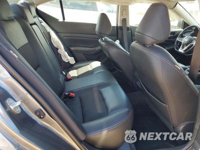 Zdjęcie 10 z 12 samochodu: 2019 NISSAN ALTIMA SR VIN:1N4BL4CVXKC258290 - miniatura