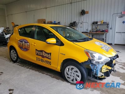 Czwarte zdjęcie samochodu z boku: 2016 TOYOTA PRIUS VIN:JTDKDTB39G1137545 - miniatura