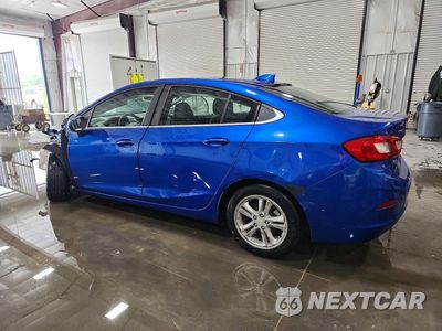 Drugie zdjęcie samochodu z przodu: 2018 CHEVROLET CRUZE LT VIN:1G1BE5SM7J7240994 - miniatura
