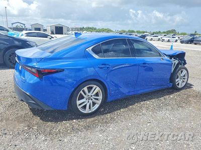 Trzecie zdjęcie samochodu z tyłu: 2024 LEXUS IS 300 BASE VIN:JTHCA1D29R5130143 - miniatura