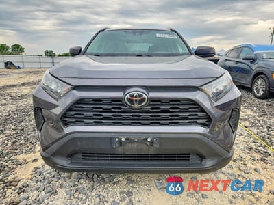 Piąte zdjęcie samochodu w środku: 2020 TOYOTA RAV4 LE VIN:2T3F1RFV8LW127397 - miniatura