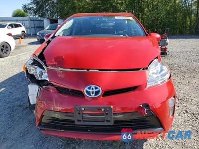 Piąte zdjęcie samochodu w środku: 2015 TOYOTA PRIUS TWO VIN:JTDKN3DU8F0466969 - miniatura
