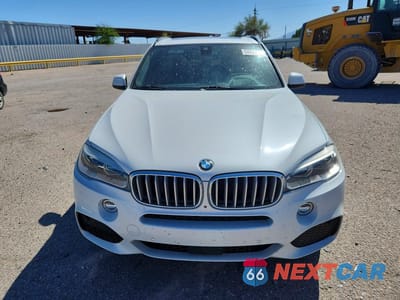 Piąte zdjęcie samochodu w środku: 2018 BMW X5 XDRIVE50I VIN:5UXKR6C50J0U14212 - miniatura