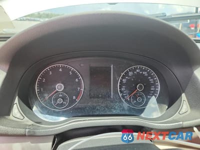 Zdjęcie 9 z 12 samochodu: 2014 VOLKSWAGEN PASSAT SE VIN:1VWBT7A32EC057871 - miniatura
