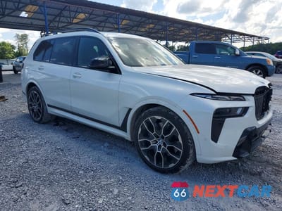 Czwarte zdjęcie samochodu z boku: 2026 BMW X7 M60I VIN:5UX33EM03T9123317 - miniatura