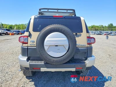 Zdjęcie 6 z 13 samochodu: 2012 TOYOTA FJ CRUISER BASE VIN:JTEBU4BF0CK148658 - miniatura