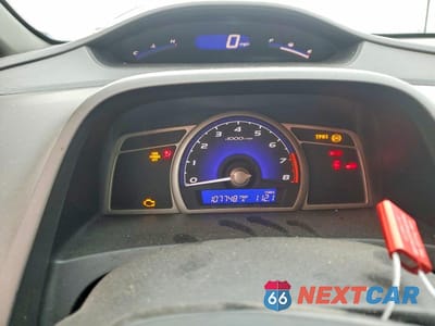 Zdjęcie 9 z 12 samochodu: 2008 HONDA CIVIC LX VIN:2HGFA15568H515191 - miniatura