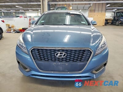 Piąte zdjęcie samochodu w środku: 2016 HYUNDAI SONATA HYBRID SE VIN:KMHE24L14GA015595 - miniatura