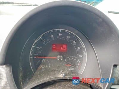 Zdjęcie 9 z 12 samochodu: 2010 VOLKSWAGEN NEW BEETLE VIN:3VWRW3AL6AM003349 - miniatura