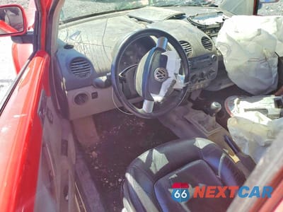 Zdjęcie 8 z 12 samochodu: 2000 VOLKSWAGEN NEW BEETLE GLS TDI VIN:3VWCF21C5YM413702 - miniatura