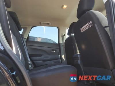 Zdjęcie 11 z 13 samochodu: 2018 MITSUBISHI RVR SE VIN:JA4AJ3AU8JU601665 - miniatura