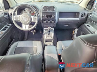 Zdjęcie 8 z 12 samochodu: 2017 JEEP COMPASS LATITUDE VIN:1C4NJCEA8HD212901 - miniatura